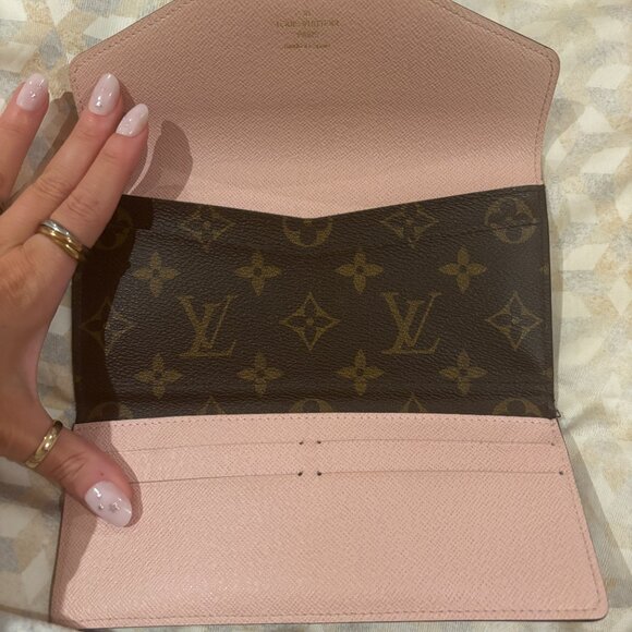 Louis Vuitton Josephine Wallet with Rose Ballerine - Picture 4 of 9